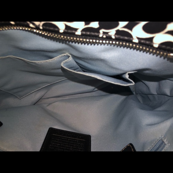 Coach bag. - Picture 7 of 11